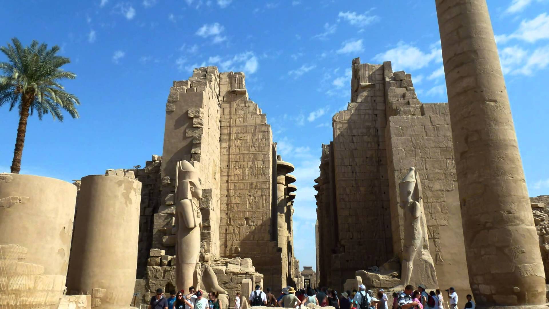 اهمية السياحة فى مصر.